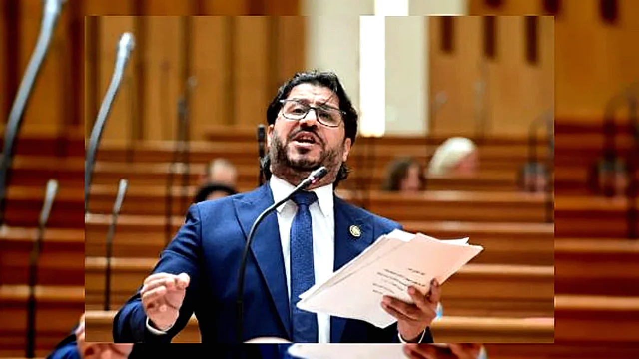 النائب أحمد بلال عن تعديلات قانون التأمينات والمعاشات: الحكومة جاية تحل مشاكلها مش مشاكل الناس