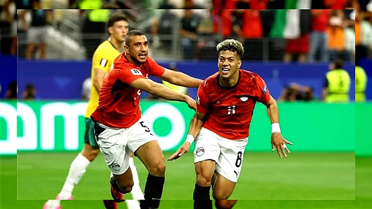 إمام عاشور يعزز اللاعب إمام عاشور بقميص منتخب مصر في كأس