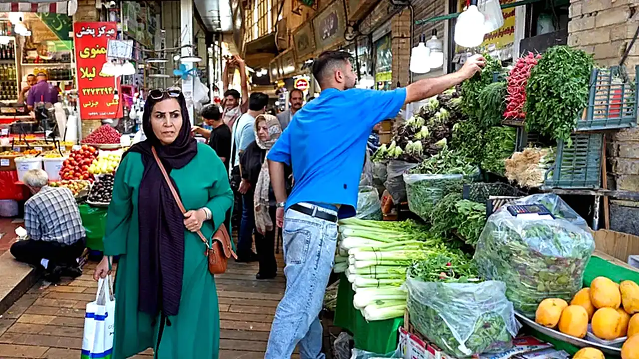 إيران تعلن تحويل تجار في بازار تجريش التاريخي بالعاصمة