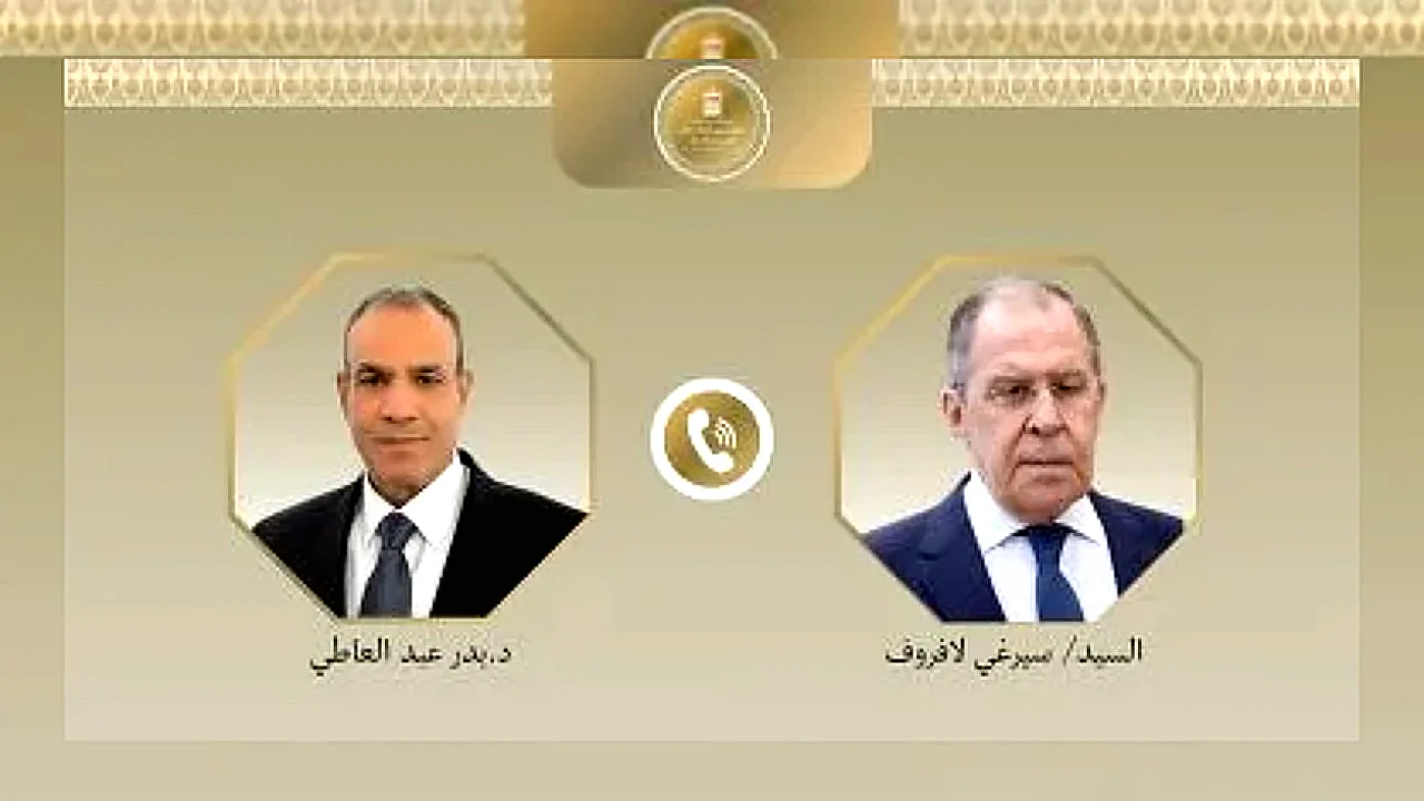 وزير الخارجية يبحث مع نظيره الروسي تطورات الأوضاع في منطقة الشرق الأوسط