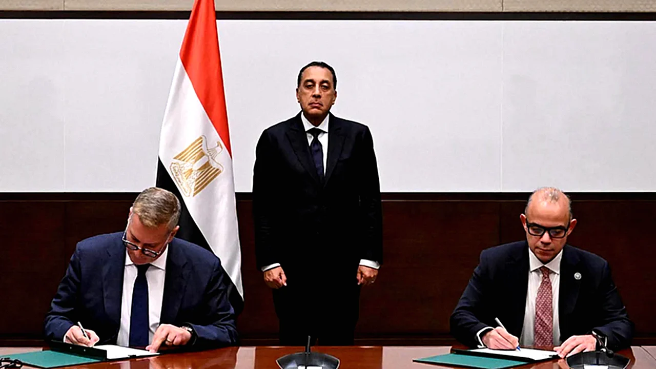 الطاقة والتعدين توقيع بروتوكول تعاون بين وزارتي البترول