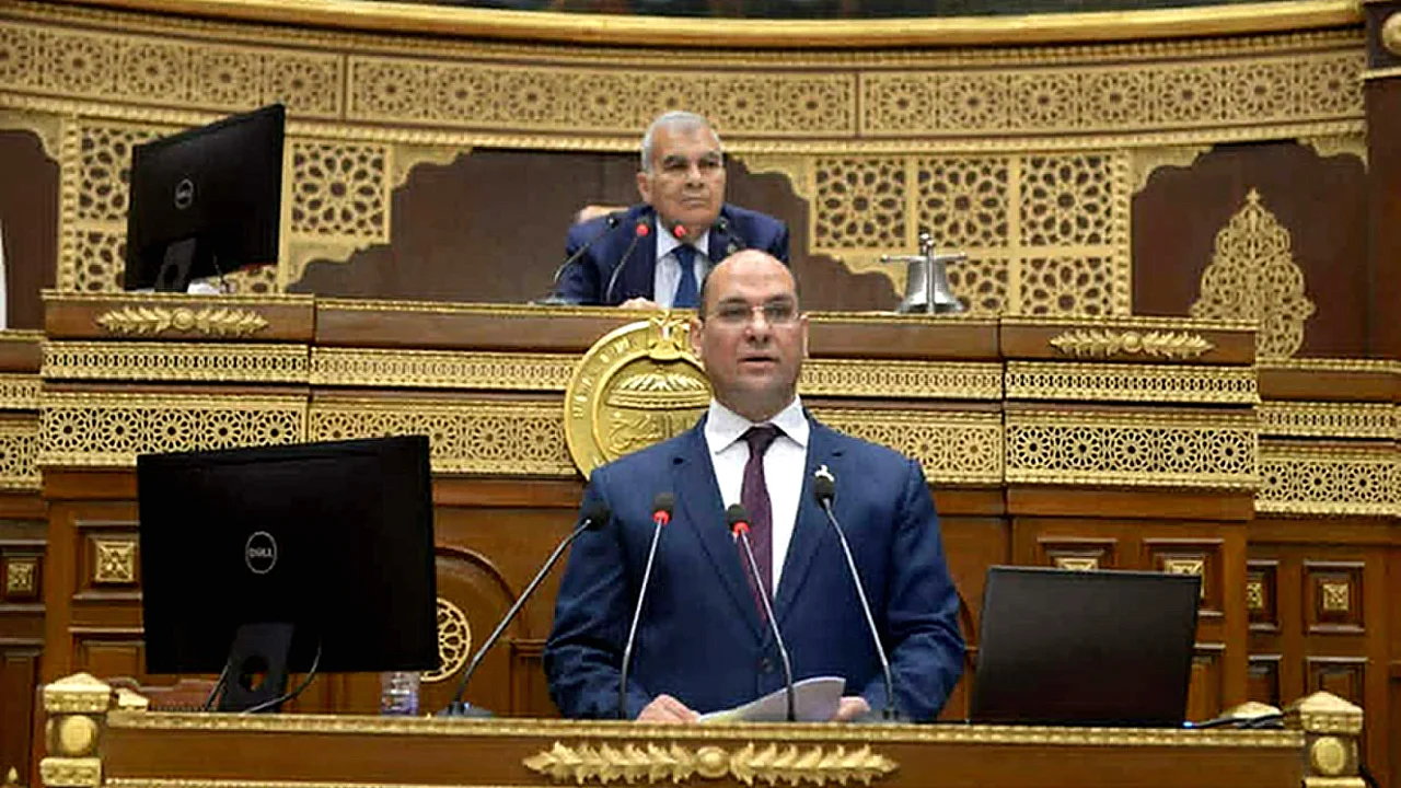 توطين صناعة الدواء النائب أحمد إدريس يتحدث عن كضرورة وطنية