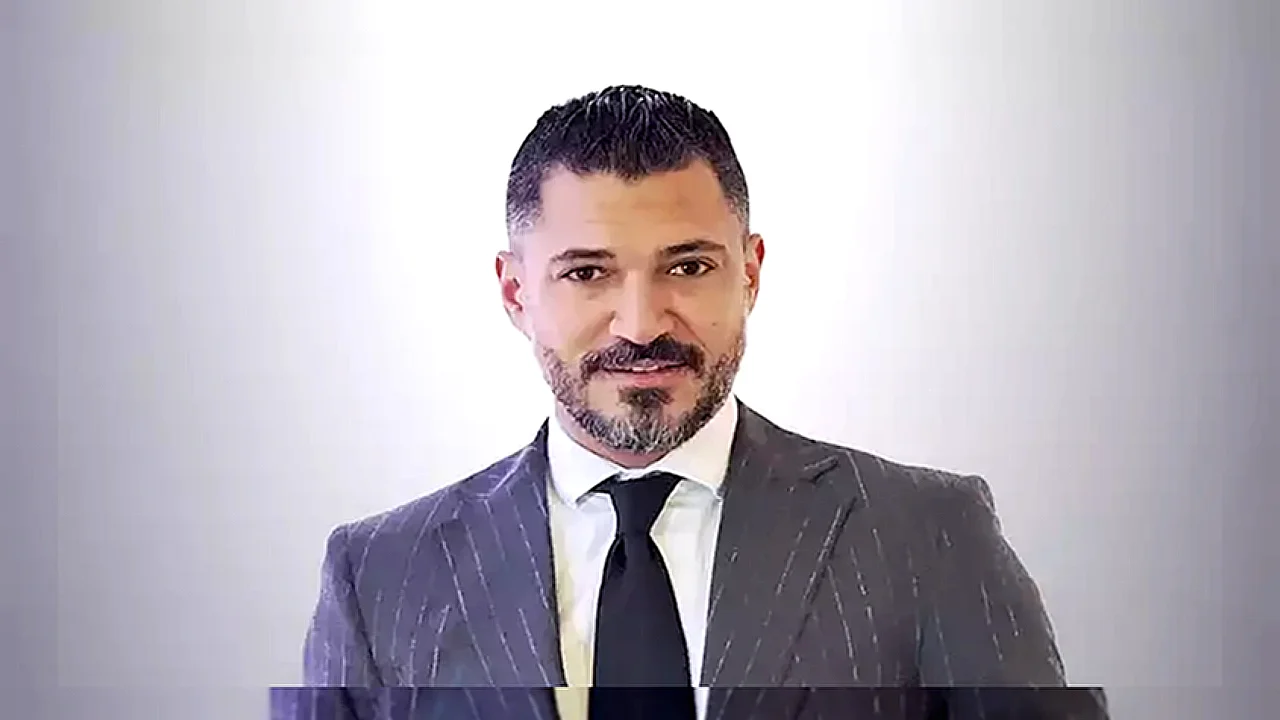 حزب الشعب الجمهوري شباب يشاركون في حفل تخرج الأكاديمية