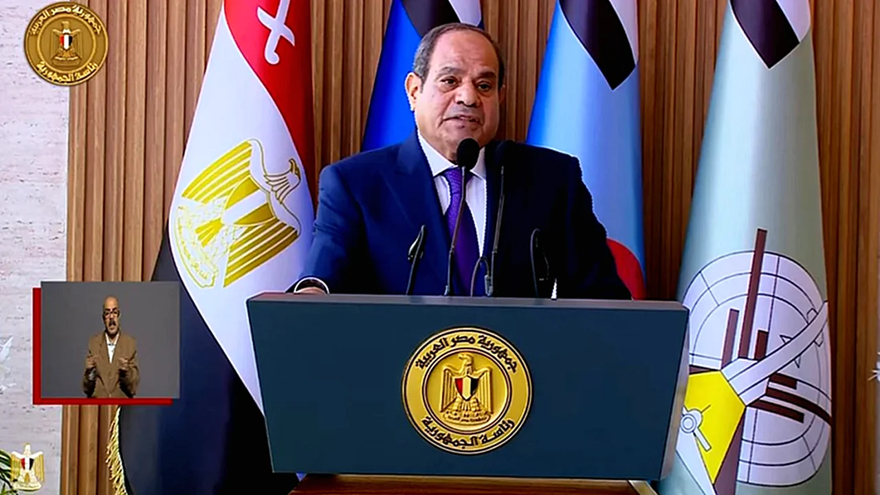 االرئيس السيسي يطرح لأول مرة خطة لتأهيل مرشحي رئاسة الجمهورية لتولي مسئولية الدولة بعد انتهاء ولايته عام 2030