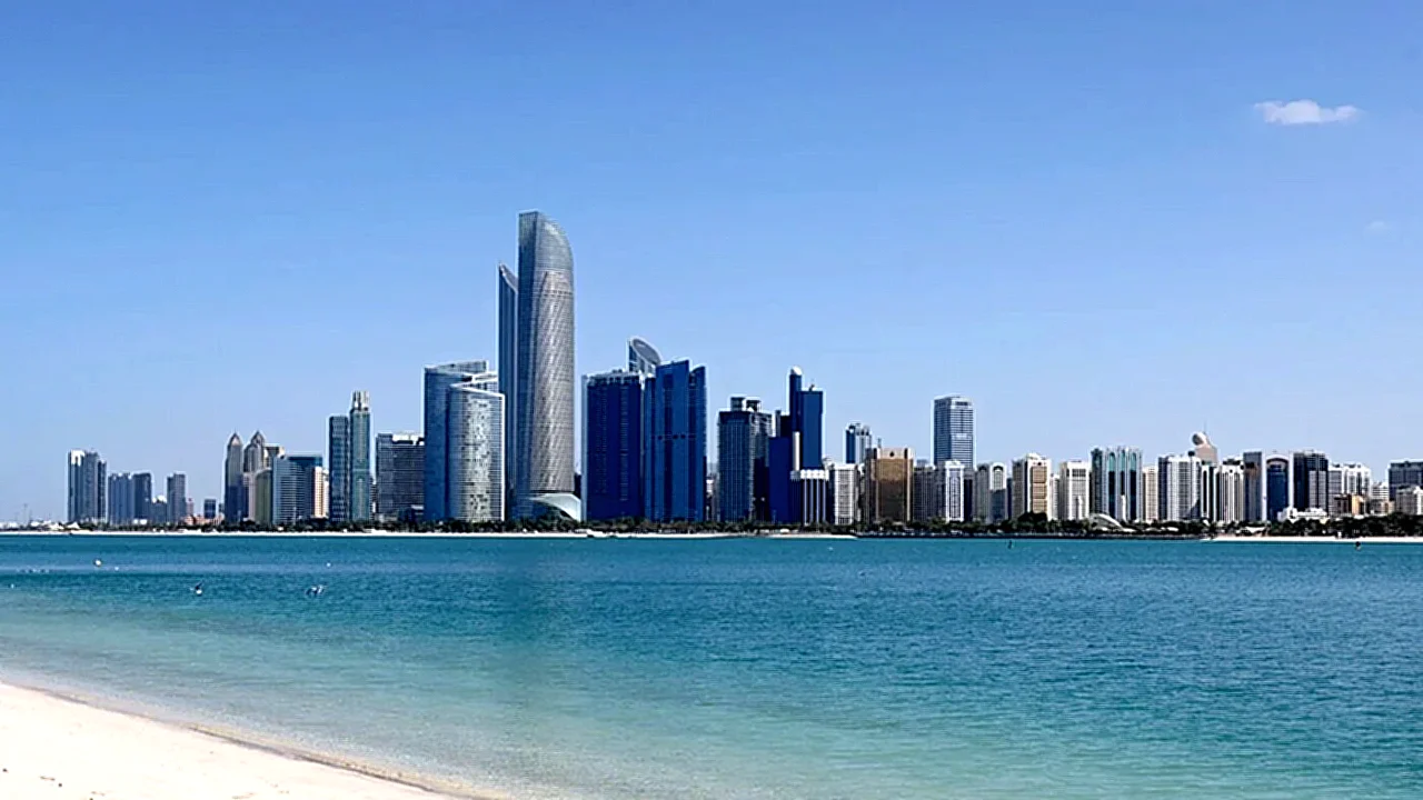 دول الخليج تُعيد استثمارات الخليج - أفق أبوظبي على خلفية