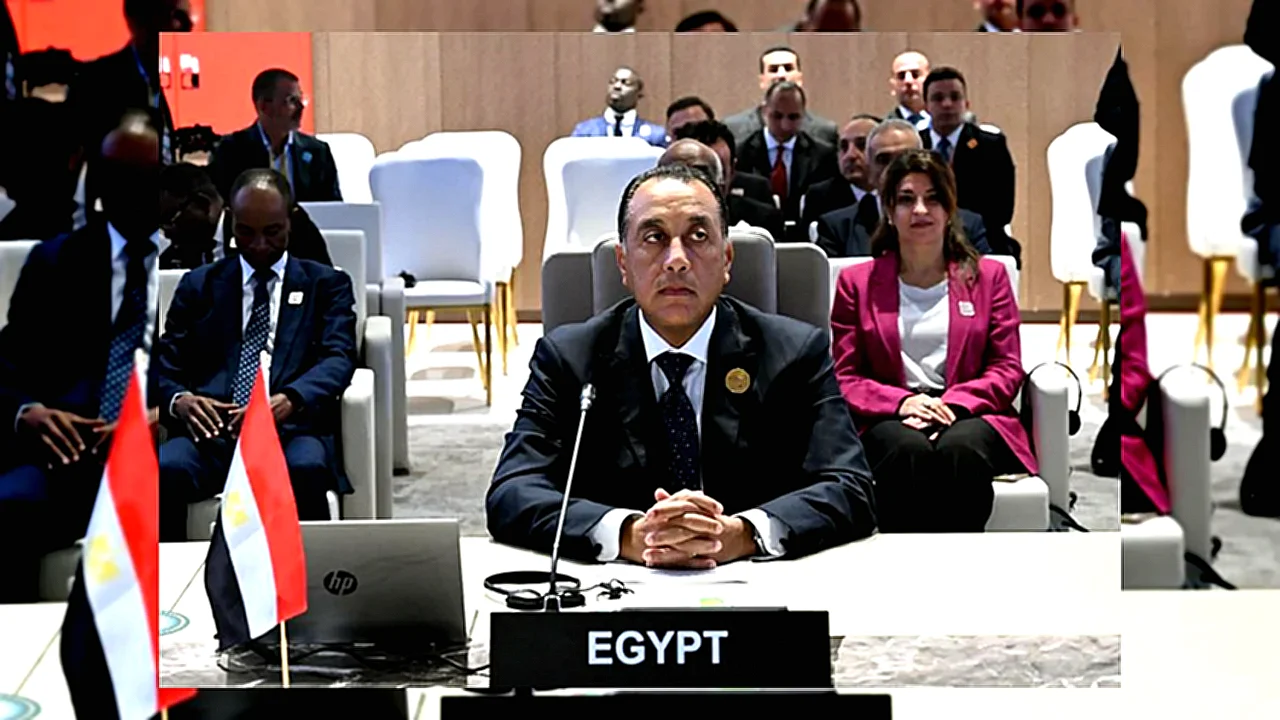 قمة الاتحاد الأفريقي الاستثنائية في لواندا بأنجولا بمشاركة