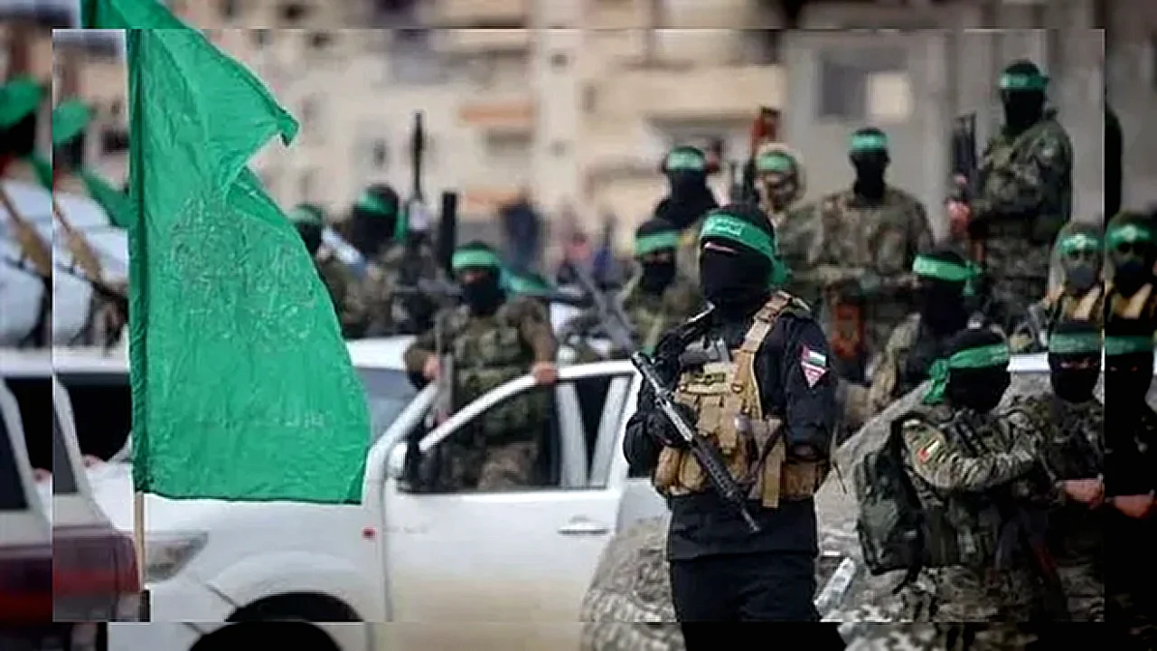 مجلس السلام يحذر "حماس" من إطلاق الطائرات الورقية على إسرائيل