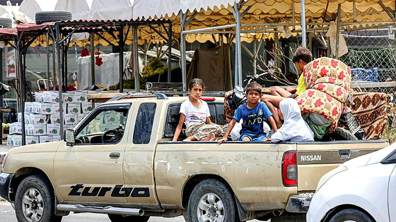 مسؤول إيراني يتهم مسؤول إيراني يتحدث عن المعايير المزدوجة