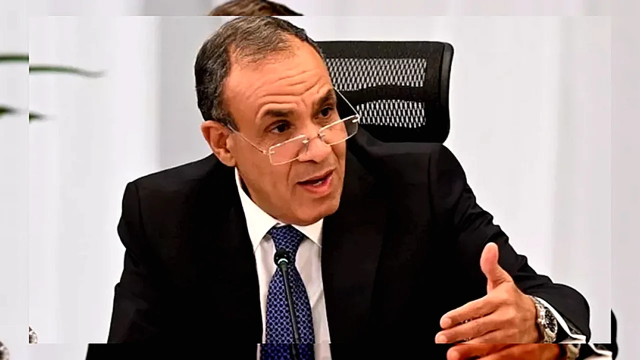 مصر تؤكد أهمية استمرار وزير الخارجية المصري بدر عبد العاطي