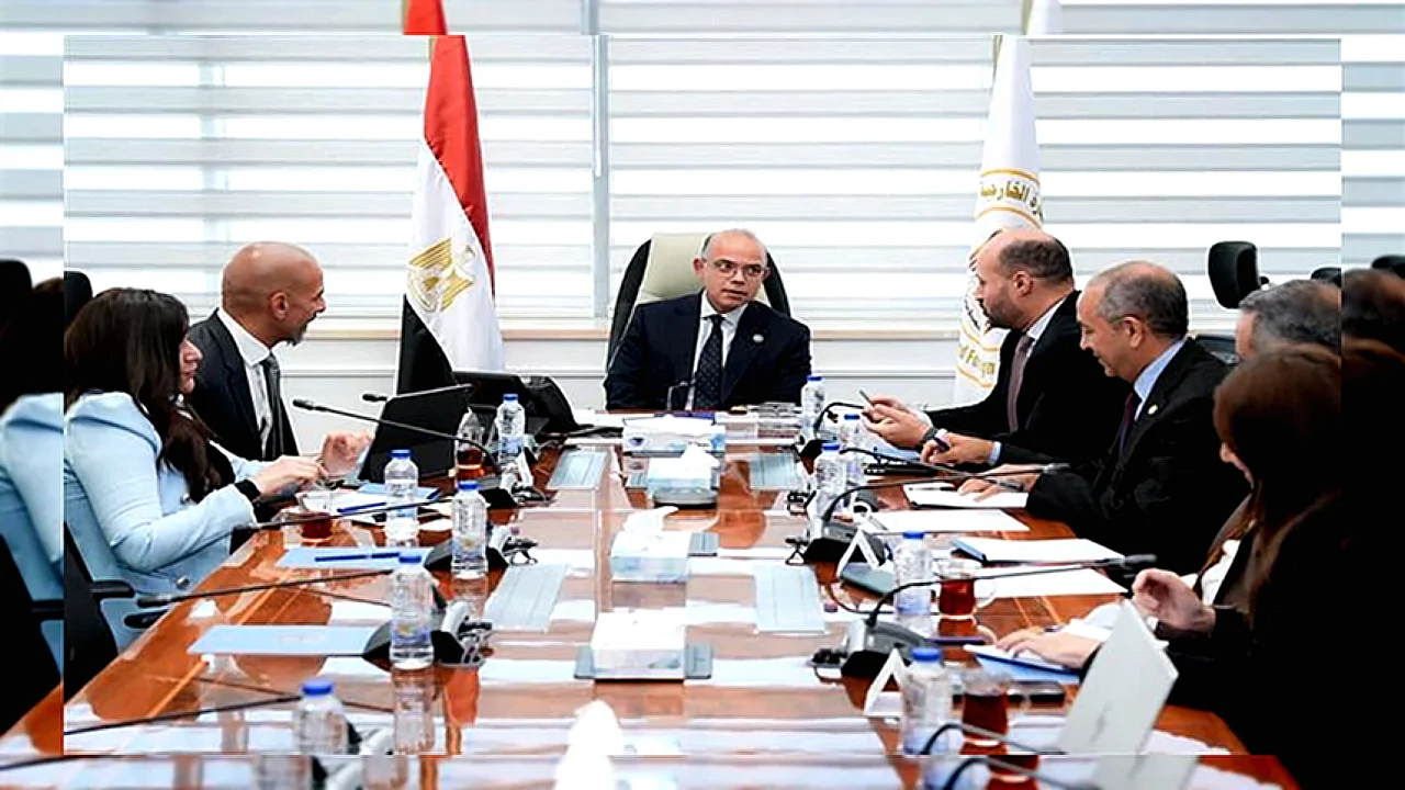 مصر كمركز إقليمي وزير الاستثمار يوقع اتفاقية لتعزيز