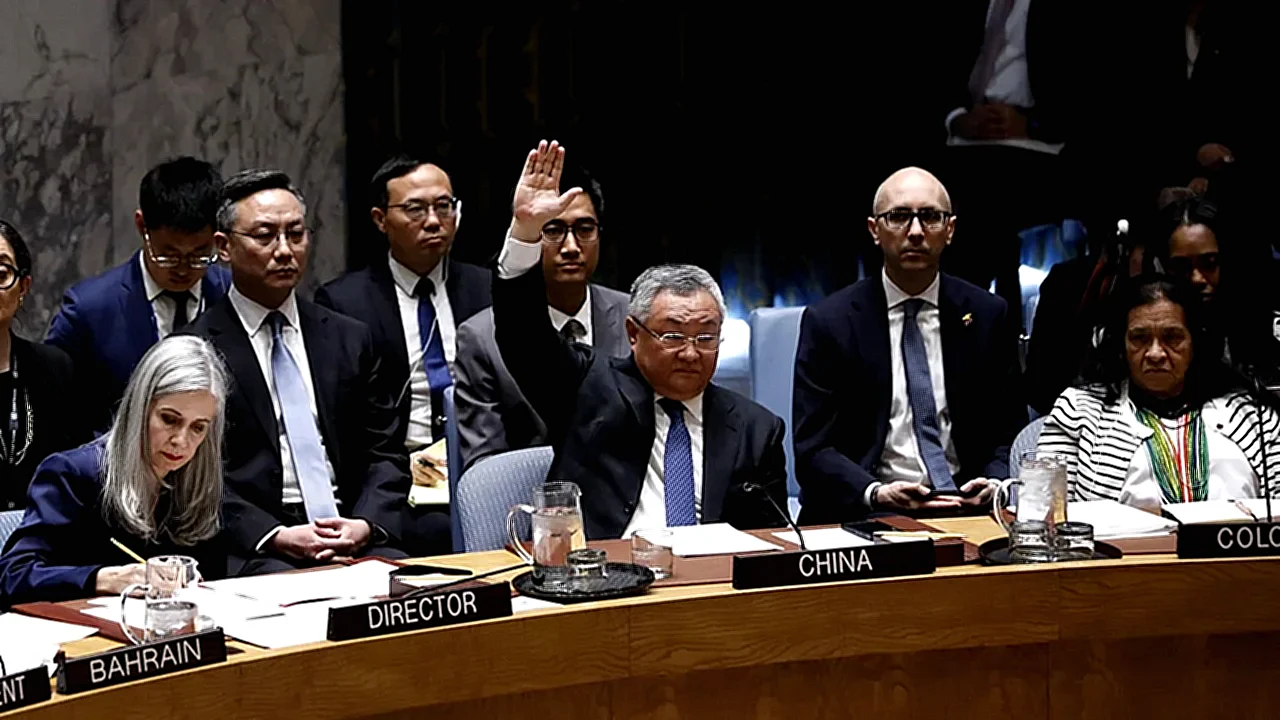 الصين تدعو لإبقاء مضيق هرمز مفتوحًا في مؤشر على حدود علاقتها بإيران