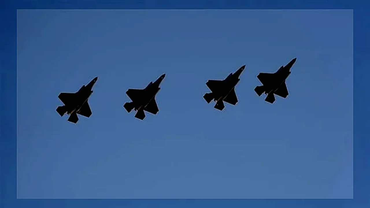 الحرس الثوري الإيراني يعلن استهداف ثلاث ناقلات نفط في مضيق هرمز
