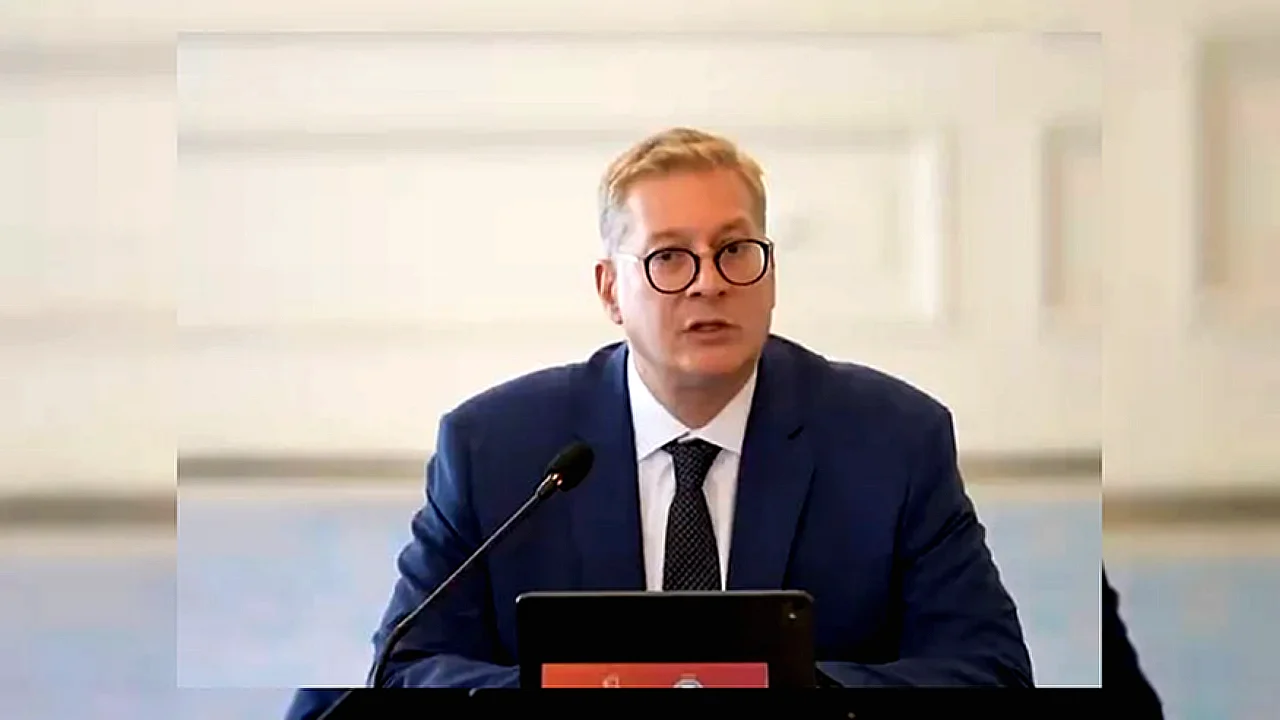 موارد إفريقيا البترولية جلسة منتدى الطاقة ومناقشة