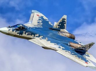تقرير استخباراتي بريطاني: المقاتلة الروسية “Su-57” تهاجم المواقع الأوكرانية من الأجواء الروسية